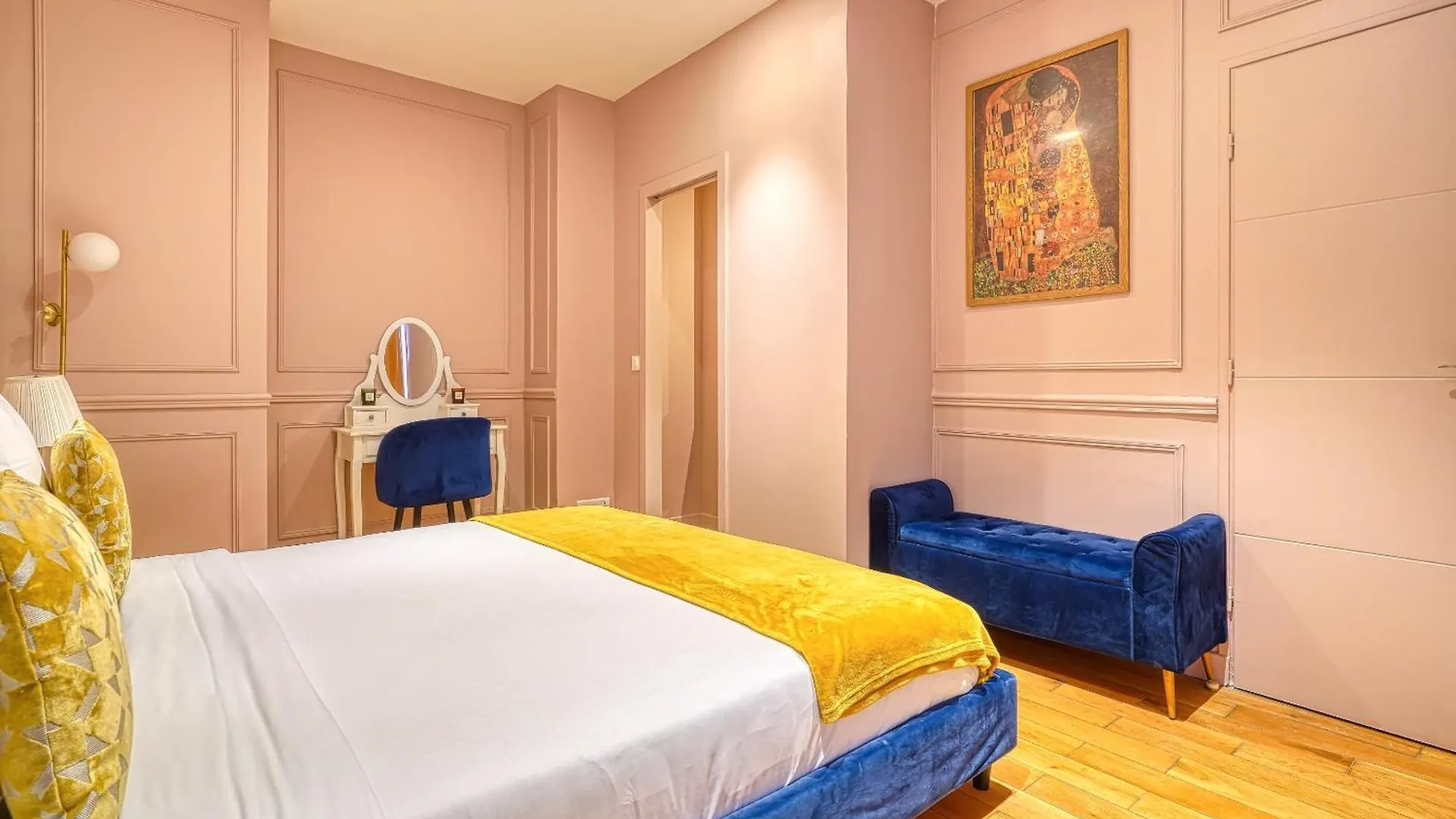 Anna In Republique Apartment Paris