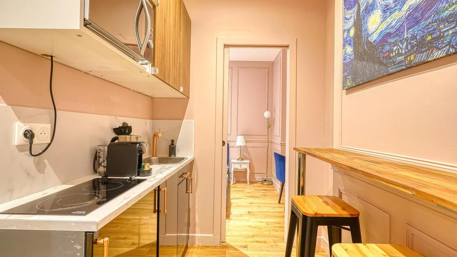 Anna In Republique Apartment *
